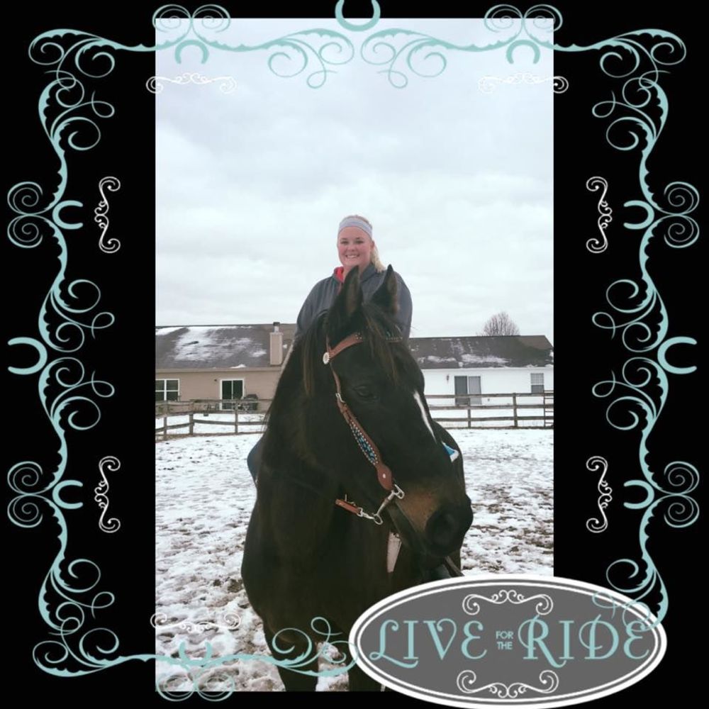 Meet your Posher, Kayla